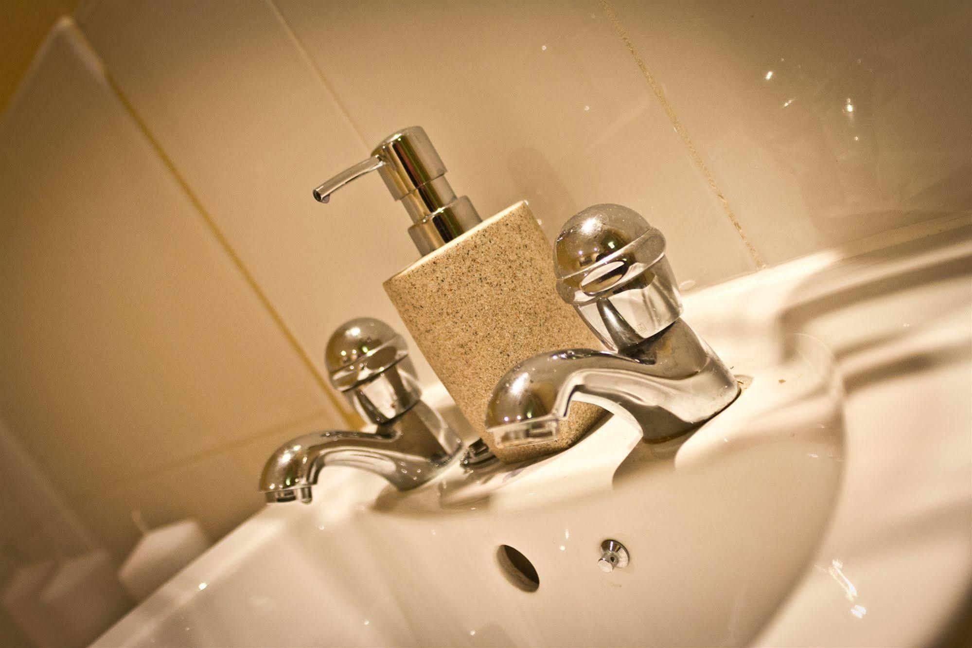 The Lindley Suite - Simple2Let Serviced Apartments Huddersfield Luaran gambar