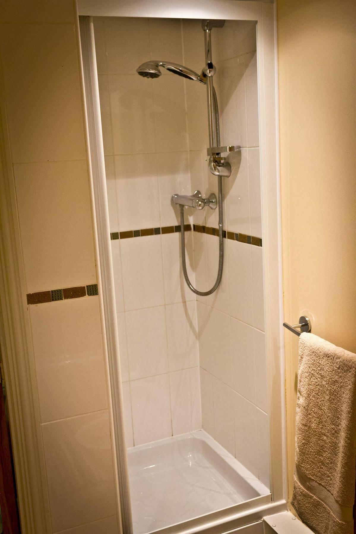 The Lindley Suite - Simple2Let Serviced Apartments Huddersfield Luaran gambar