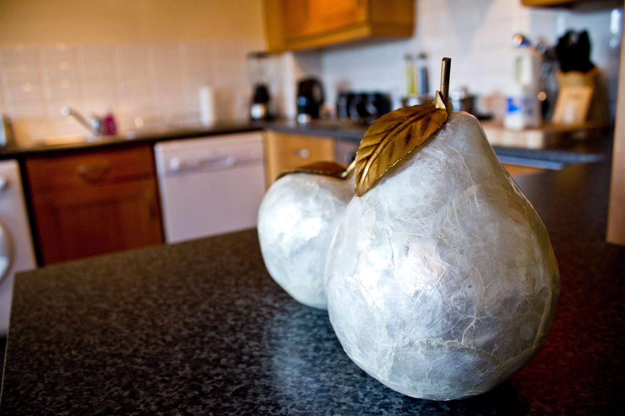 The Lindley Suite - Simple2Let Serviced Apartments Huddersfield Luaran gambar